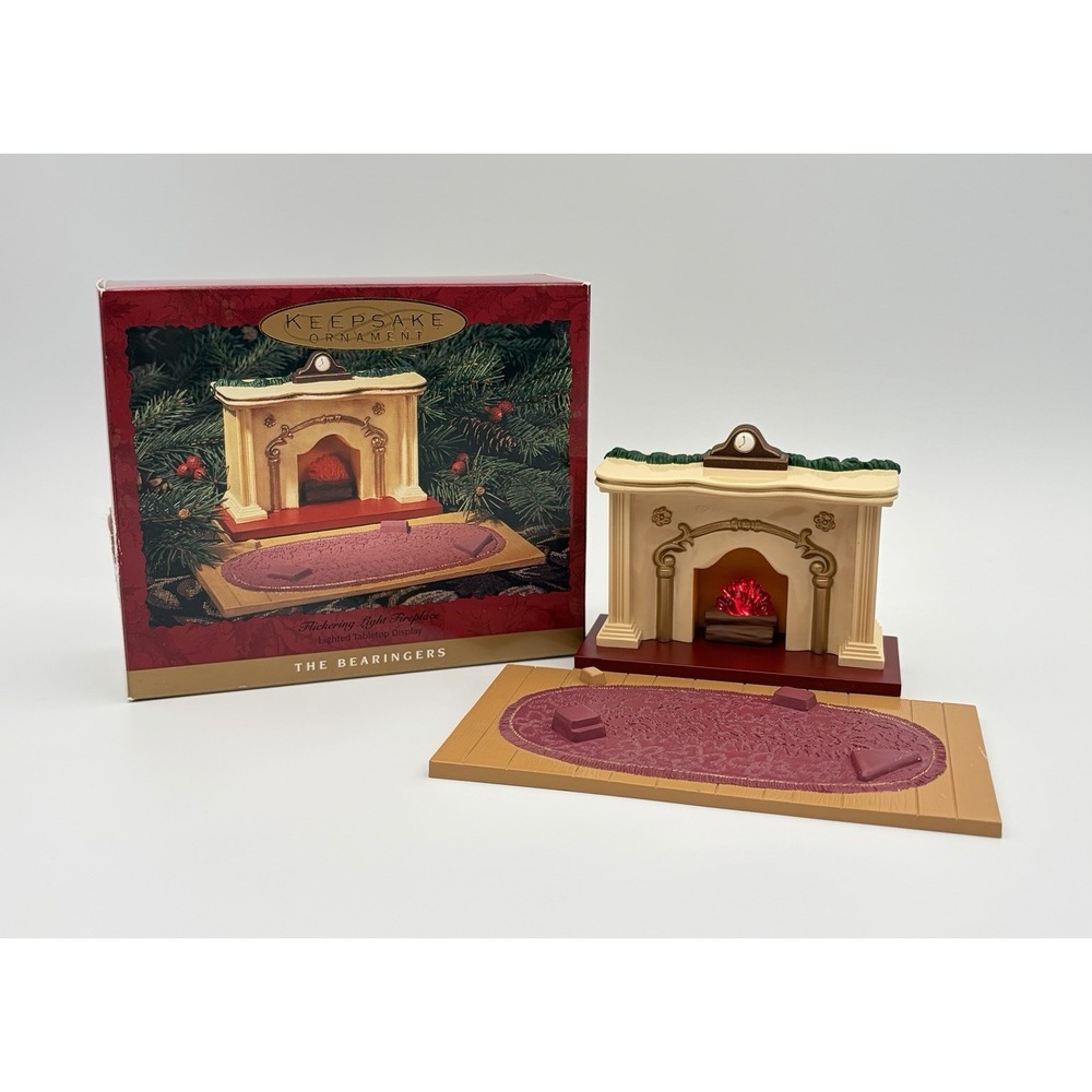 Hallmark 1993 The Bearingers Light Up Fireplace Tabletop Ornament Display VTG
